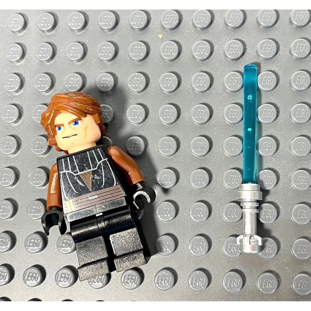 Lego Star Wars Anakin Skywalker Minifigure Blue Lightsaber Set 8098 Clone Wars